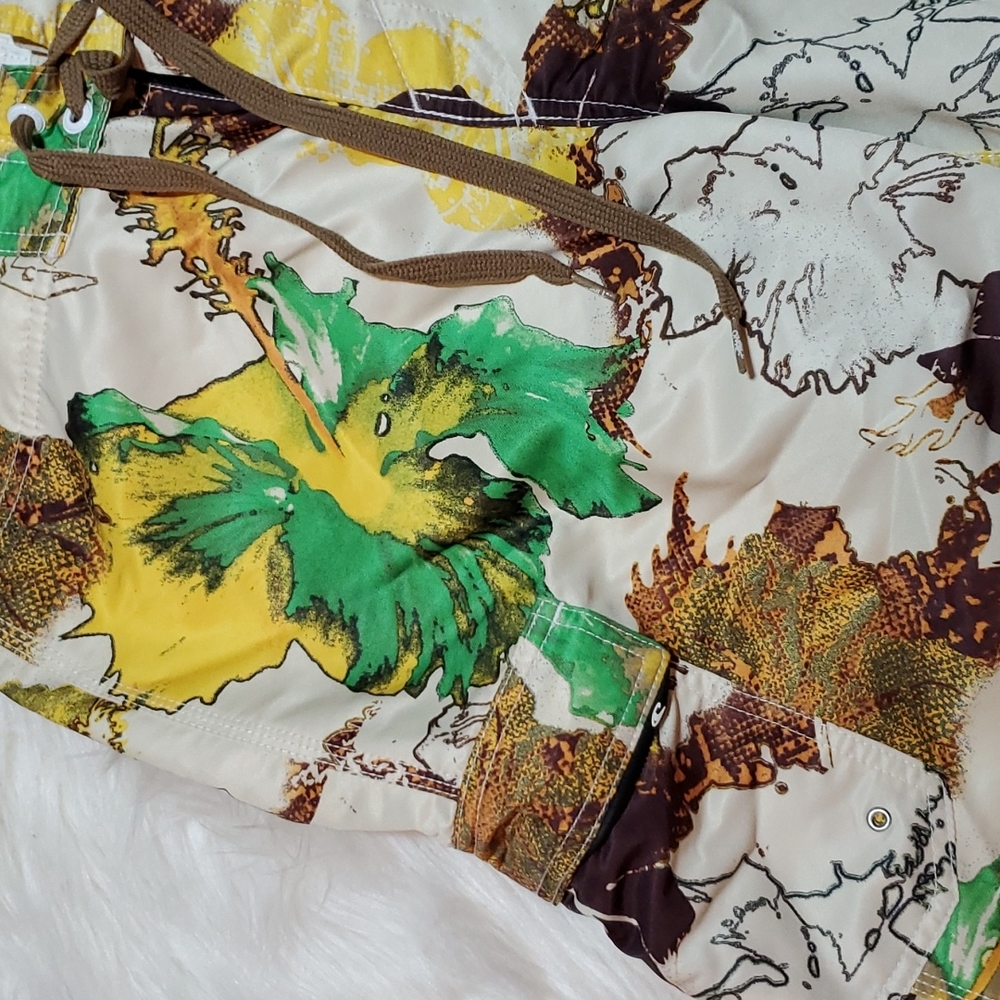 O'Neill board shorts swimming trunks, Hawaiian flowers tan, green, brown Size 32 - Picture 3 of 6